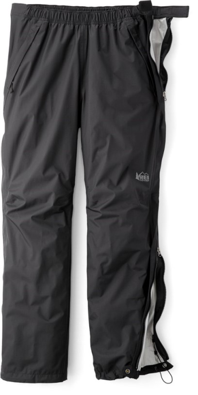 Black REi Co-op IE Rainier Full-Zip Rain Pants Men Short