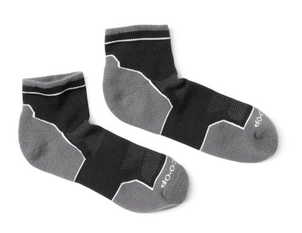 Black REi Co-op IE Coolmax Ecomade Lightweight Flash Quarter Socks